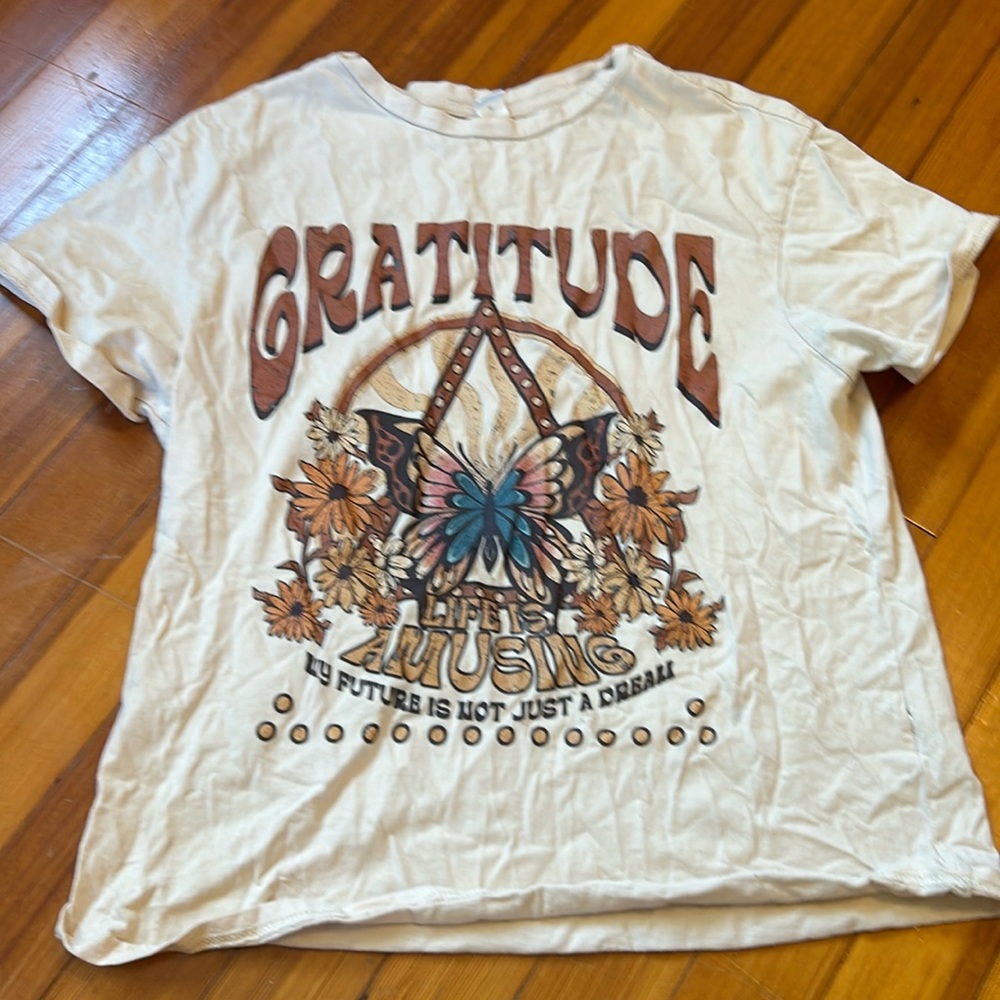 Cream tee shirt